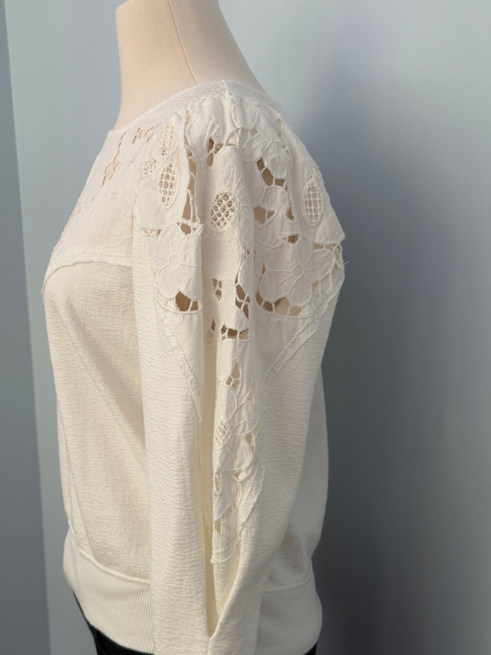 NWOT Cutwork Mutton-Sleeve Top - Picture 5 of 7